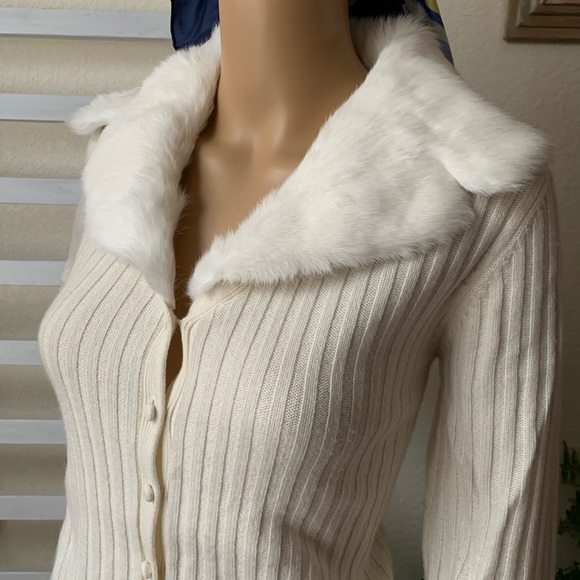 Ann Taylor 100% cashmere rabbit collar cardigan - Picture 6 of 7